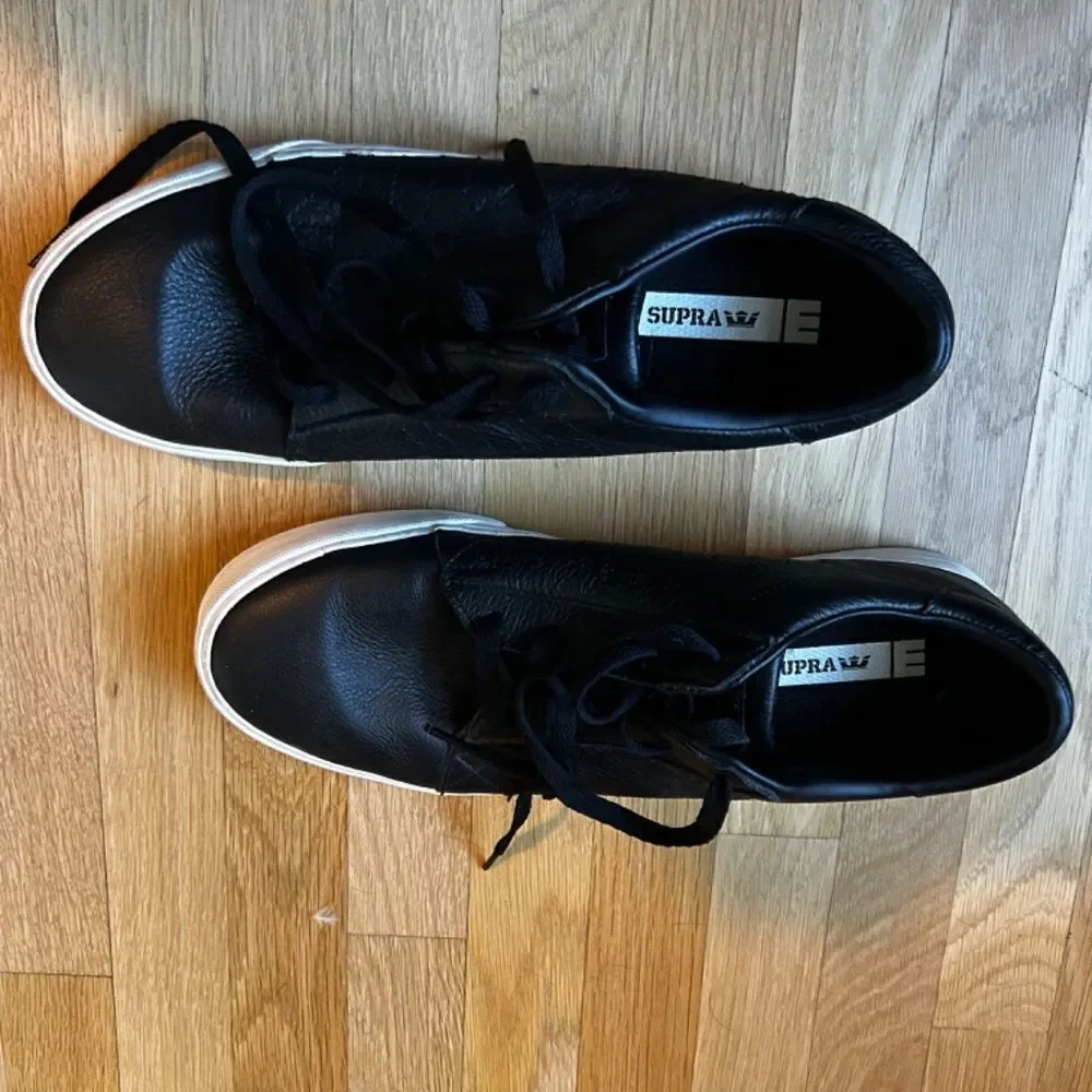 Supra Men's Belmont Low cut Leather Skateboarding Shoe